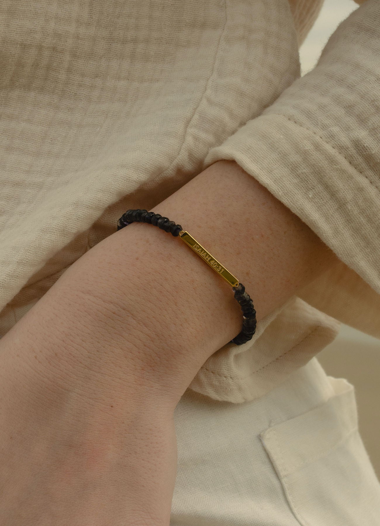 Soar on Wings Like Eagles Scripture Bracelet